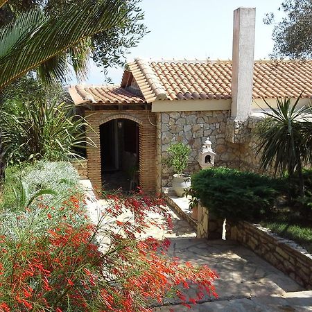 Mila La Villa Kastron  Exterior photo