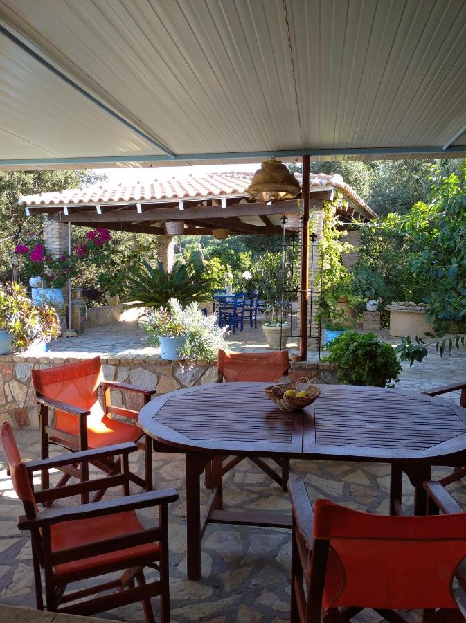 Mila La Villa Kastron  Exterior photo