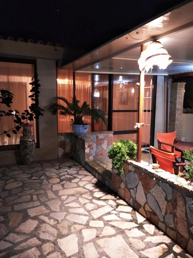 Mila La Villa Kastron  Exterior photo