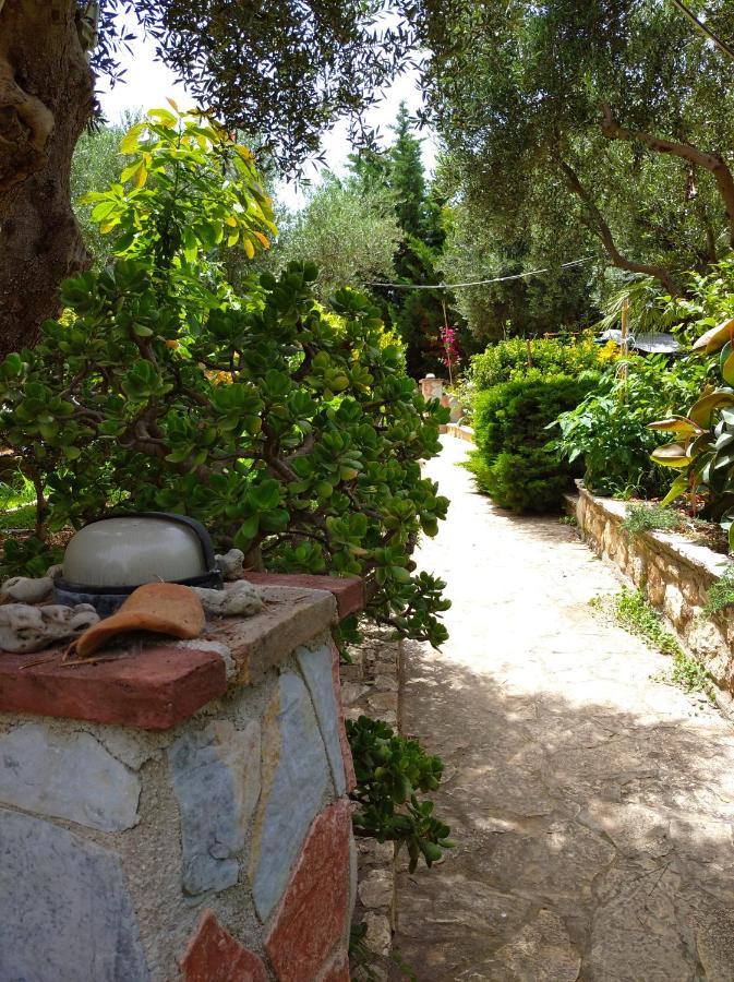Mila La Villa Kastron  Exterior photo