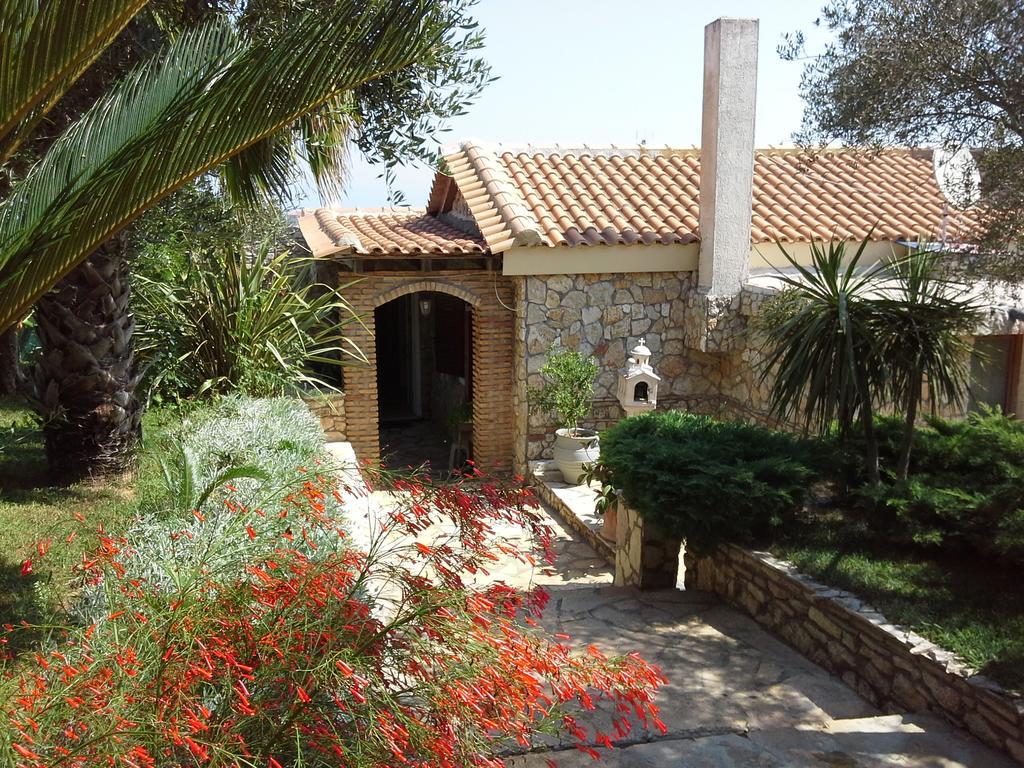 Mila La Villa Kastron  Exterior photo