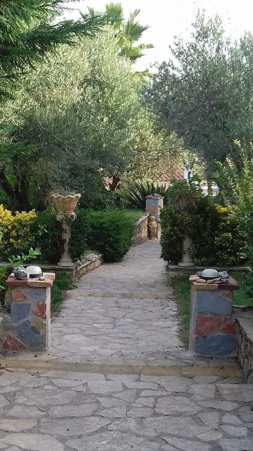 Mila La Villa Kastron  Exterior photo